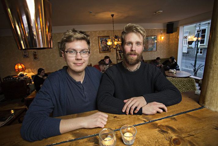 Viktor Orri Valgarðsson og Garðar Þór Þorkelsson, aðstandendur síðunnar þar sem leitin fer fram.