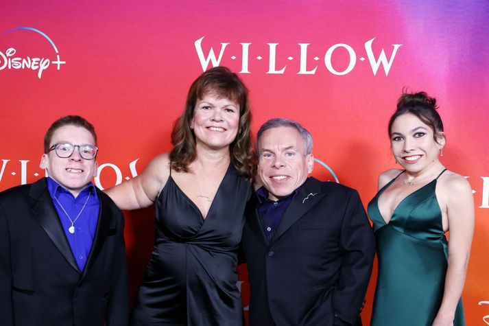 Davies fjölskyldan, þau Samantha og Warwick Davis ásamt börnunum sínum þeim Annabelle og Harrison.