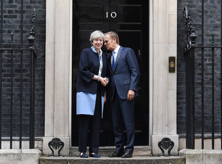 Theresa May ásamt Donald Tusk.