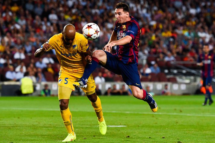 Lionel Messi og félagar byrja á sigri.