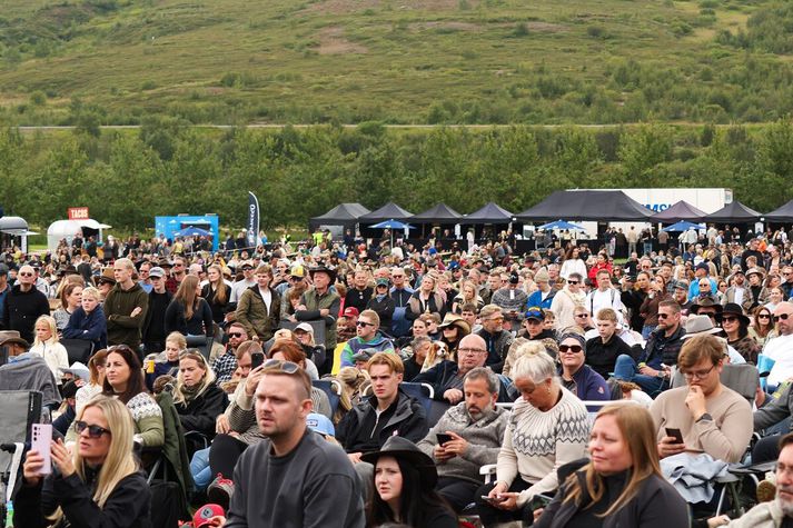 Beðið eftir Kaleo.