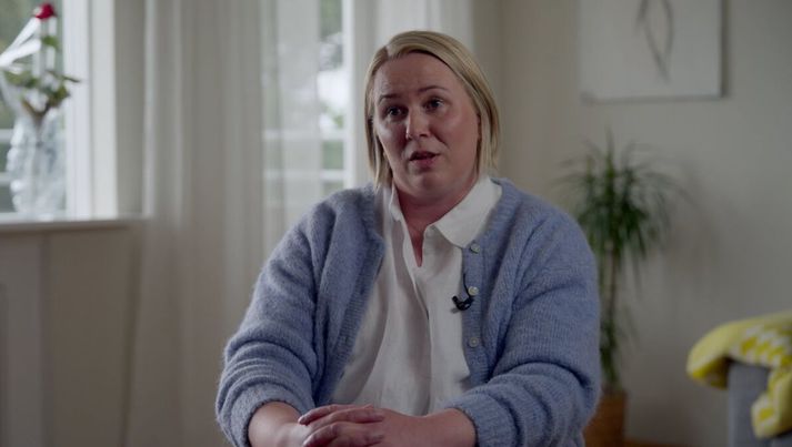 Ester opnar sig um ferlið þegar hún fann blóðföður sinn. 