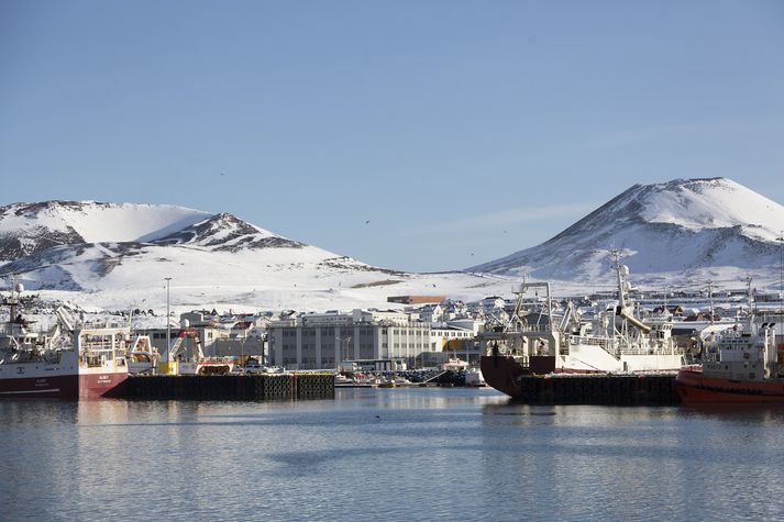 Dæmi eru um að það taki margar klukkustundir að bregðast við útköllum sem koma upp í Vestmannaeyjum.