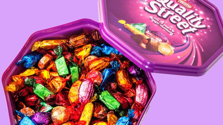 Quality Street er líklega helsti samkeppnisaðili Nóa konfekts hér á landi þegar kemur að sætindum um jólin.