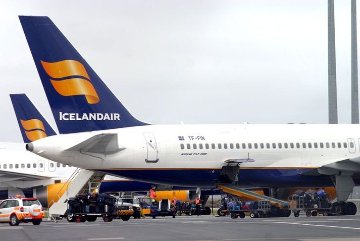 Farþegarnir fóru með flugi Icelandair frá Bergen á hádegi í dag, sólarhring síðar en áætlað var, og lenti vélin í Keflavík núna í eftirmiðdaginn.