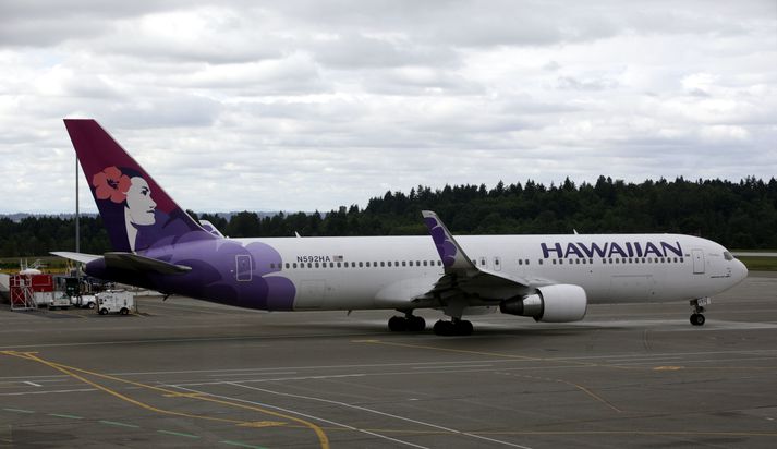 Piparúði dreifðist um vél Hawaiian Airlines.