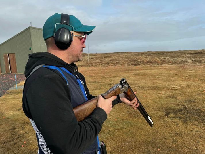 Hákon er þriðji Íslendingurinn sem fer á Ólympíuleikana í sumar. Sá þriðji til að taka þátt fyrir Íslands hönd í skotfimi. Carl J. Eiríksson varð fyrstur í Barcelona 1992, Alferð Karl Alfreðsson 2000 í Sydney og Ásgeir Sigurgeirsson, 2012 í London og 2020 í Tókýó. 