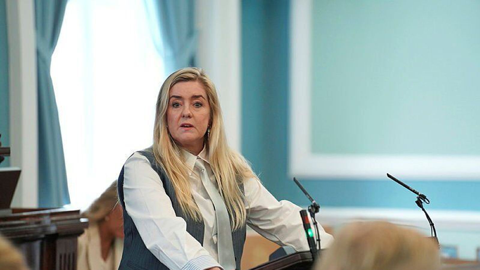 Fara fram á að fjármálaáætlunin sé endurreiknuð