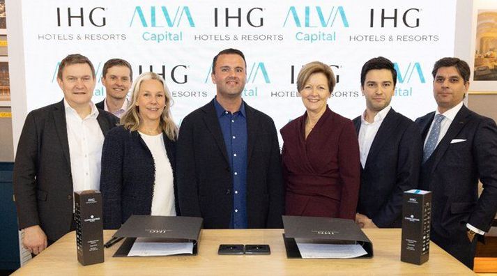 Kenneth Macpherson (IHG), Matthew Woollard (IHG), (Mrs) Willemijn Geels (IHG), Skorri Rafn Rafnsson (forstjóri, Alva Capital), Karin Sheppard (IHG), Farkhad Kamilov (IHG), Miguel Martins (IHG)  