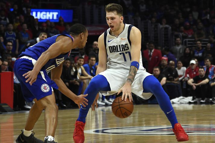 Luka Doncic hefur slegið í gegn í NBA í vetur en þetta er hans fyrsta tímabil í deildinni.