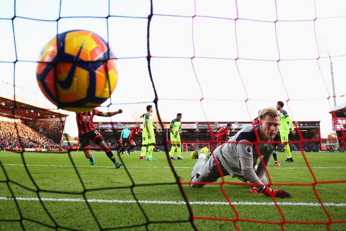 Loris Karius á nú að setjast aftur á bekkinn að margra mati.