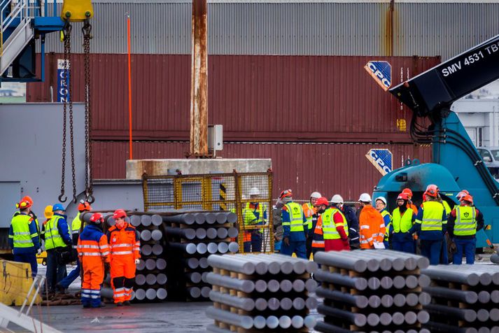 "Verkfallinu er frestað frá laugardeginum og þangað til niðurstöður atkvæðagreiðslna liggja fyrir," segir formaður Verkalýðsfélagsins Hlífar.