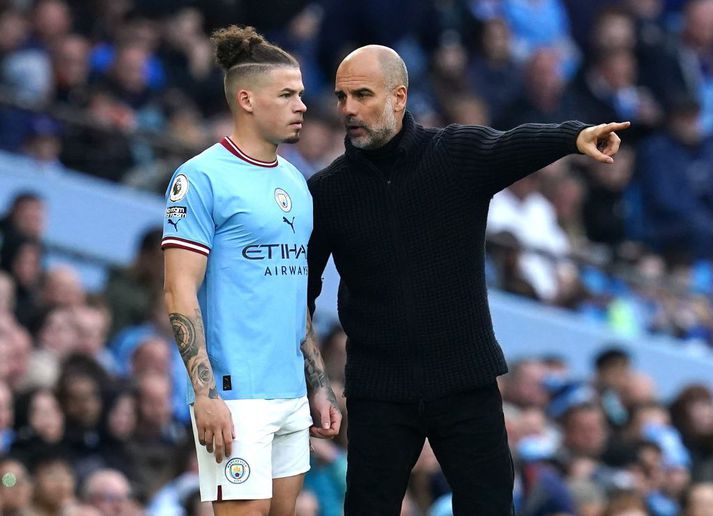 Pep Guardiola olli Kalvin Phillips vanlíðan með ummælum sínum í fjölmiðlum og hefur nú beðist afsökunar.