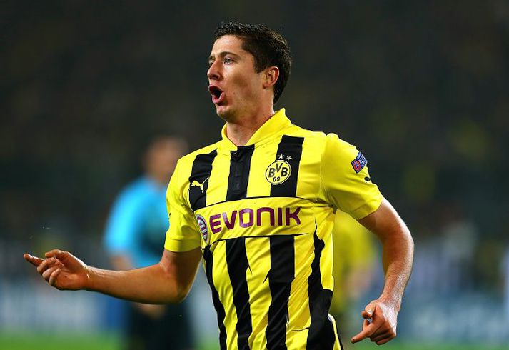 Ansi mörg félög vilja tryggja sér þjónustu Pólverjans Lewandowski enda hefur hann farið mikinn með Dortmund.nordicphotos/getty
