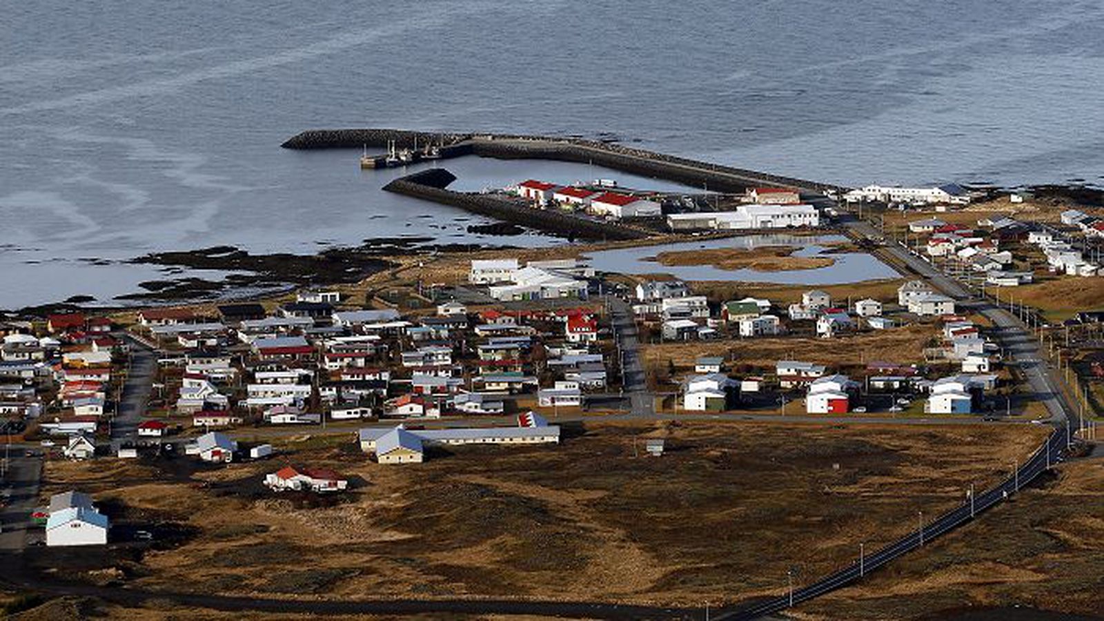 Elds­voði í Vogum