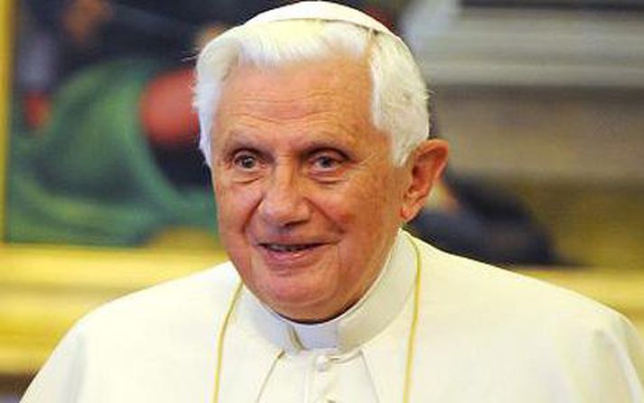 Benedikt páfi.