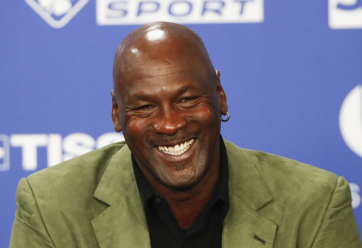 Michael Jordan heldur upp á afmælið sitt með sérstökum hætti í ár.