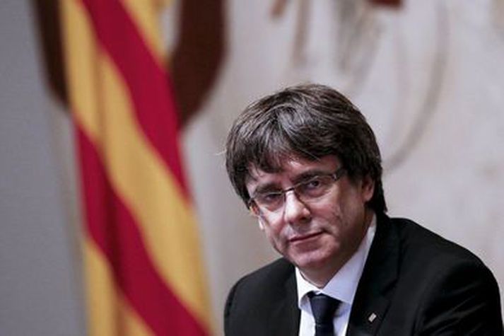 Carles Puigdemont, forseti héraðsstjórnar Katalóníu, fær kaldar kveðjur frá stjórnvöldum í Madrid.