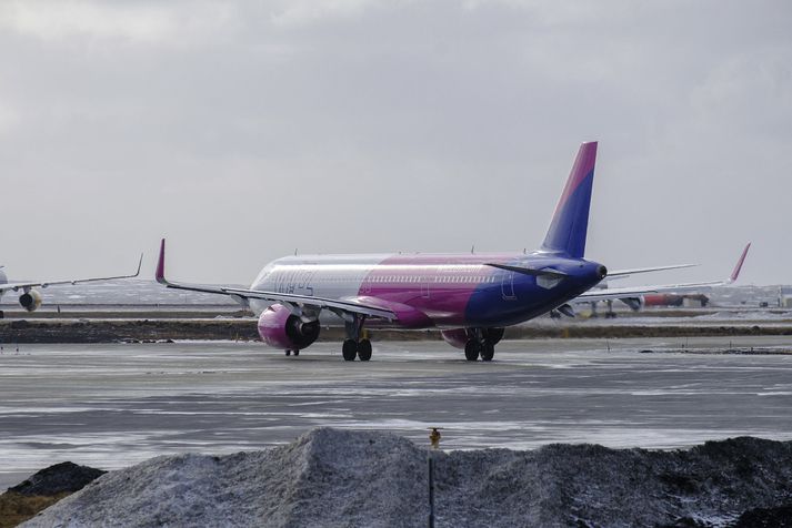 Ungverska flugfélagið Wizz air er á meðal flugfélaga sem nú dregur saman seglin hvað varðar ferðir til Íslands.