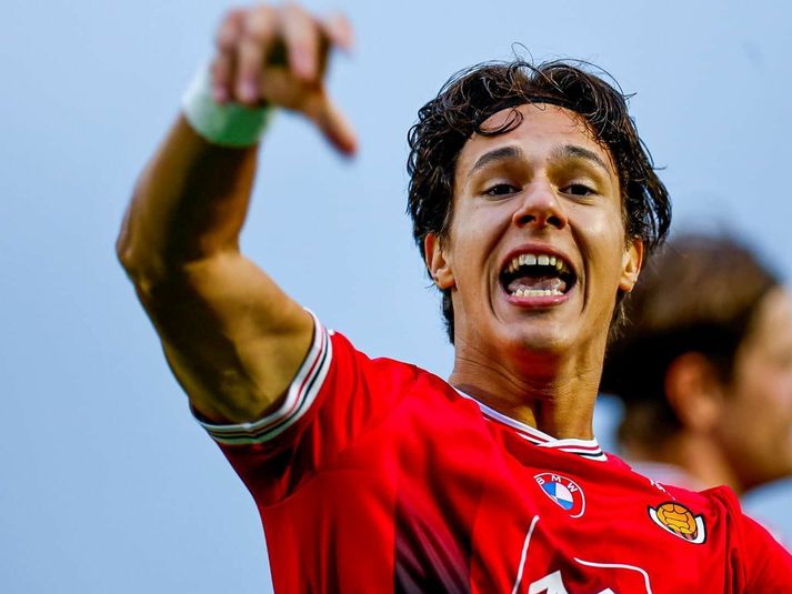 Daniej Dejan Djuric hefur verið stórkostlegur síðan hann sneri úr banni fyrir vatnsbrúsakast. Stoðsendingaþrenna gegn Stjörnunni og mark í gær gegn Fram. 