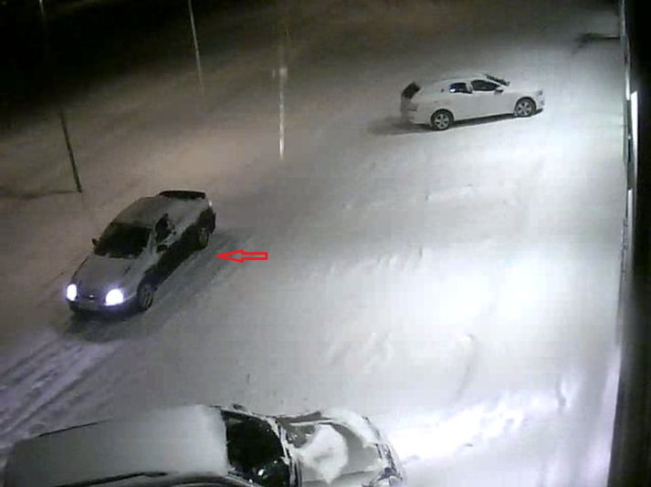 Bíllinn var á ferðinni um klukkan 19:20.þann 17. febrúar.