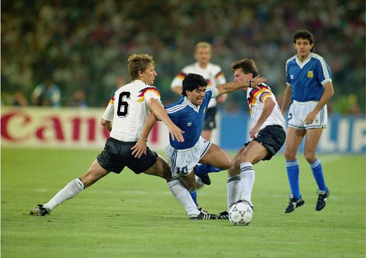 Maradona komst ekkert áfram í úrslitaleiknum 1990. Hvað gerir Messi gegn Þjóðverjum á morgun?