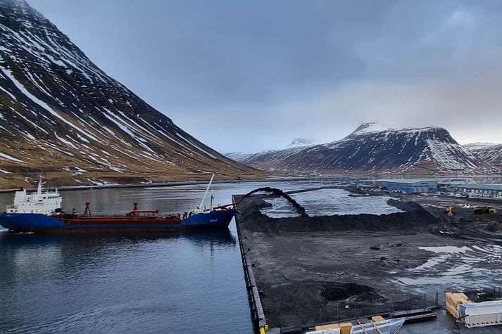 Frá framkvæmdum við Sundahöfn. Þær hafa staðið töluvert lengur yfir en til stóð.