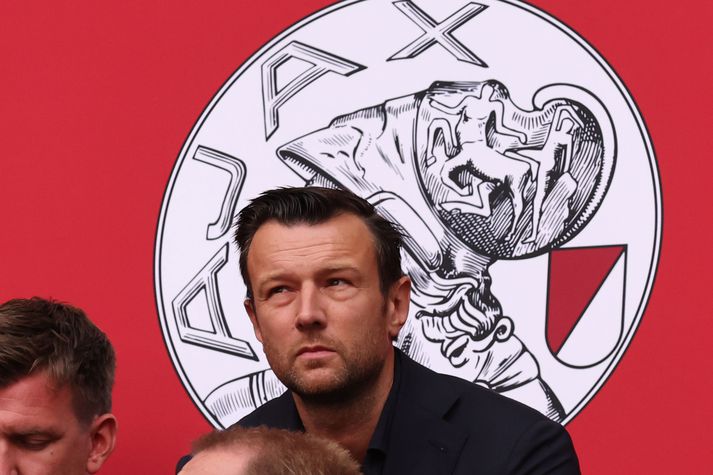 Menno Geelen, forseti Ajax, er auðvitað með sína ársmiða en tölvuinnbrotið þýddi að óprúttnir aðilar gátu komist yfir þá.