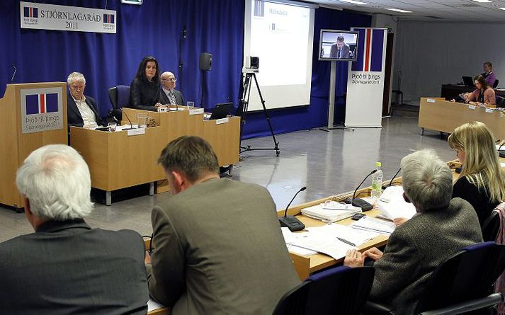 Ráðið reiknar með því að drögin taki miklum breytingum í umræðum og enn getur almenningur komið á framfæri athugasemdum.