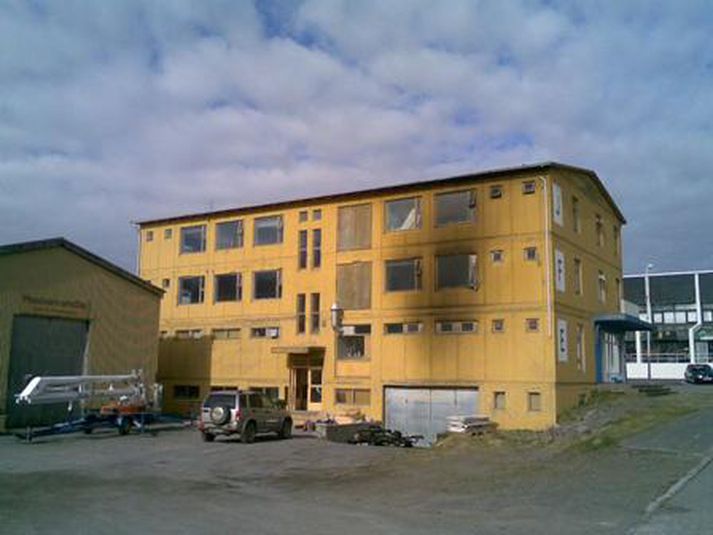 Húsið var illa farið eftir eldinn.