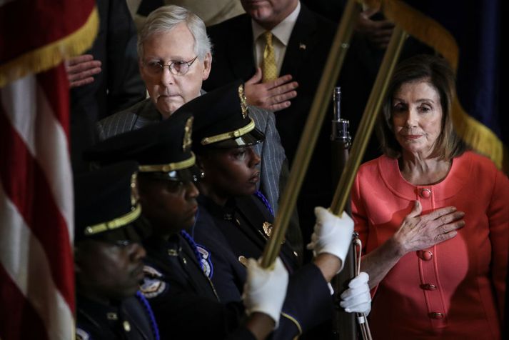 Mitch McConnell og Nancy Pelosi.