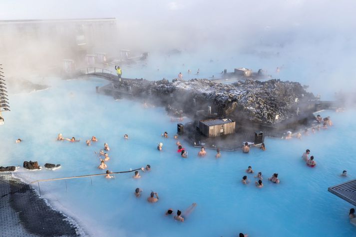 Starfsstöðvar Bláa lónsins eru innan hættusvæðis vegna jarðhræringa, samkvæmt mati Veðurstofu Íslands.