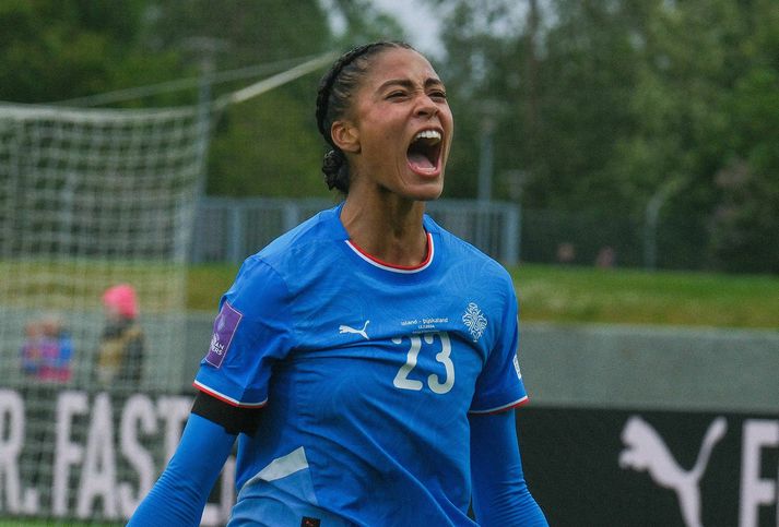 Sveindís Jane Jónsdóttir fagnar markinu sínu á móti Þýskalandi sem gerði endanlega út um leikinn.