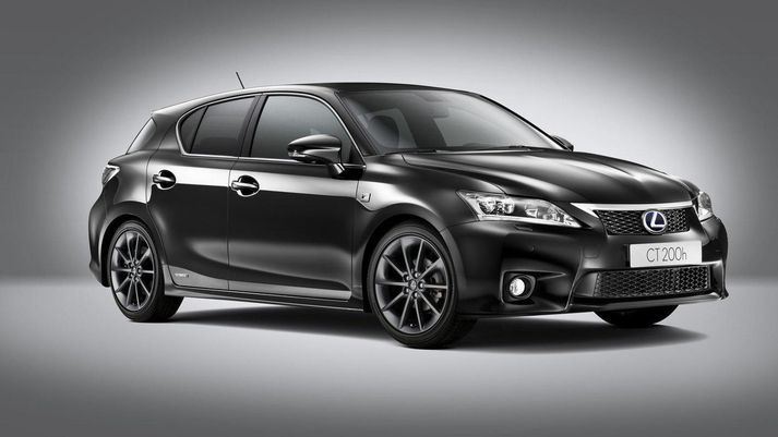 Lexus CT200h.