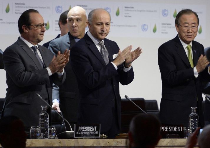 Francois Hollande Frakklandsforseti, Laurent Fabius, utanríkisráherra Frakklands og forseti COP21, og Ban Ki-moon, framkvæmdastjóri Sameinuðu þjóðanna.