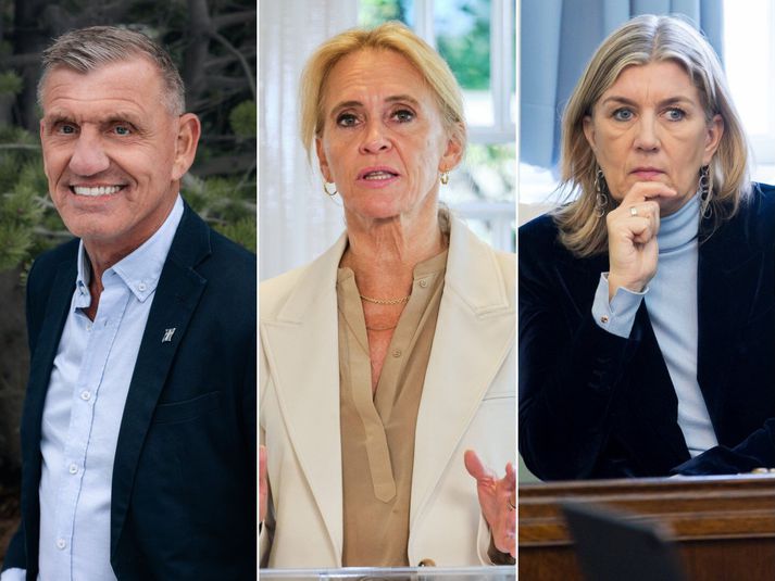 Frá vinstri eru Sigfús Aðalsteinsson, ábyrgðarmaður undirskriftasöfnunarinnar, Þorgerður Katrín Gunnarsdóttir utanríkisráðherra og Hanna Katrín Friðriksson atvinnuvegaráðherra, sem hefur brugðist harkalega við kröfunni um afsögn Þorgerðar.