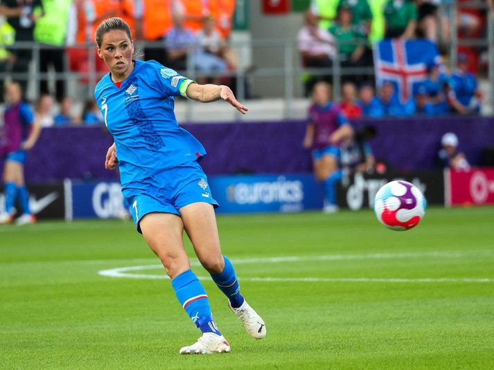 Sara Björk Gunnarsdóttir lék seinasta hálftíman í stórsigir Juventus.