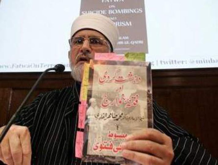 Muhhammed Tahir-ul-qadri Stofnandi samtaka sem berjast fyrir hófsamri íslamstrú.fréttablaðið/AP