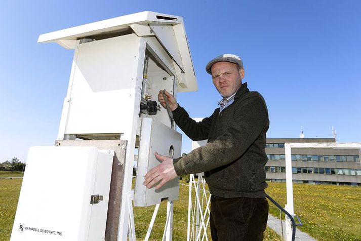 Það er Kína í kortunum hjá veðurfræðingnum en hann hverfur þó ekki af skjánum svo ekki þarf að gera veður út af því.