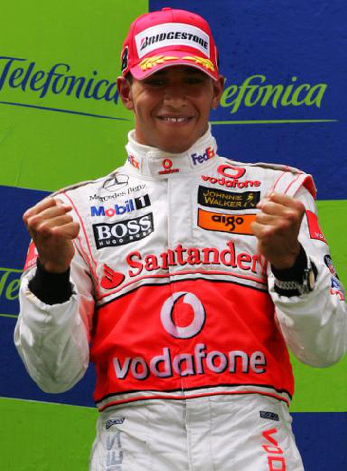 Lewis Hamilton kátur.