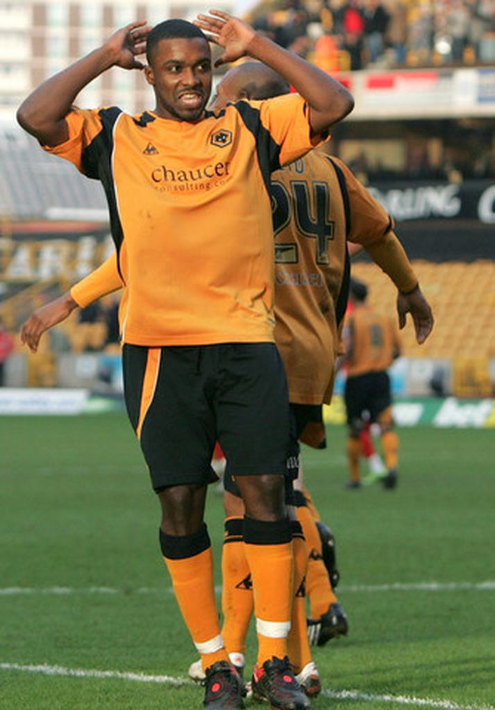 Sylvan Ebanks-Blake fagnar einu marka Wolves í dag.