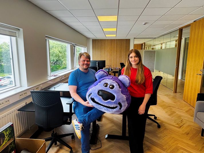 Harpa Pétursdóttir og Andrés Ingi Jónsson hjá Barnaheill. 