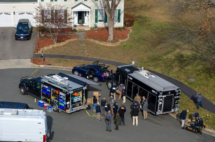 Brian Cole yngri var handtekinn í Virginíu í dag. Hann ku vera þrjátíu ára gamall.