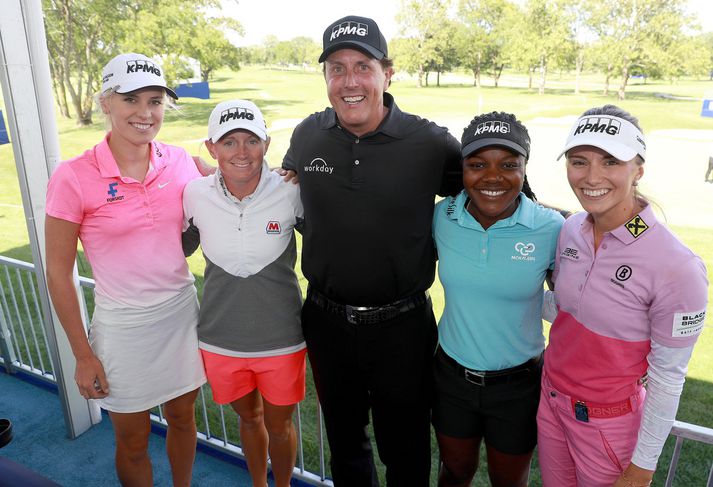 Ólafía ásamt Stacy Lewis, Phil Mickelson, Mariah Stackhouse og  Klara Spilkova í aðdraganda risamótsins.