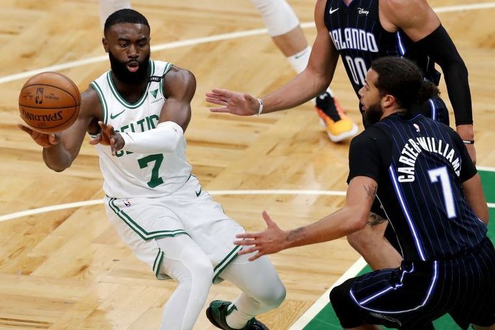 Jaylen Brown var sjóðandi heitur í sigri Boston Celtics í nótt.