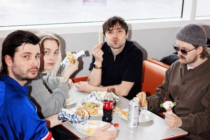 Sveitin Superserious er skipuð æskuvinum úr Garðabæ. 
