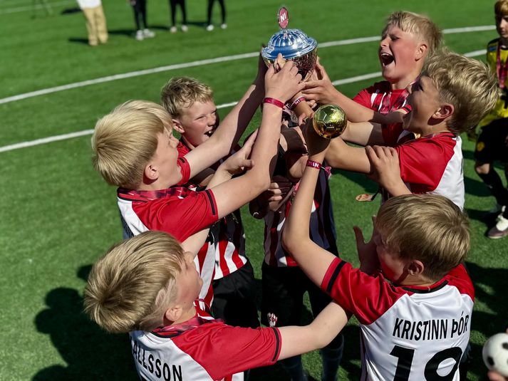 Strákarnir í Þrótti urðu N1-móts meistarar 2026 eftir sigur gegn Skagamönnum í úrslitaleik.