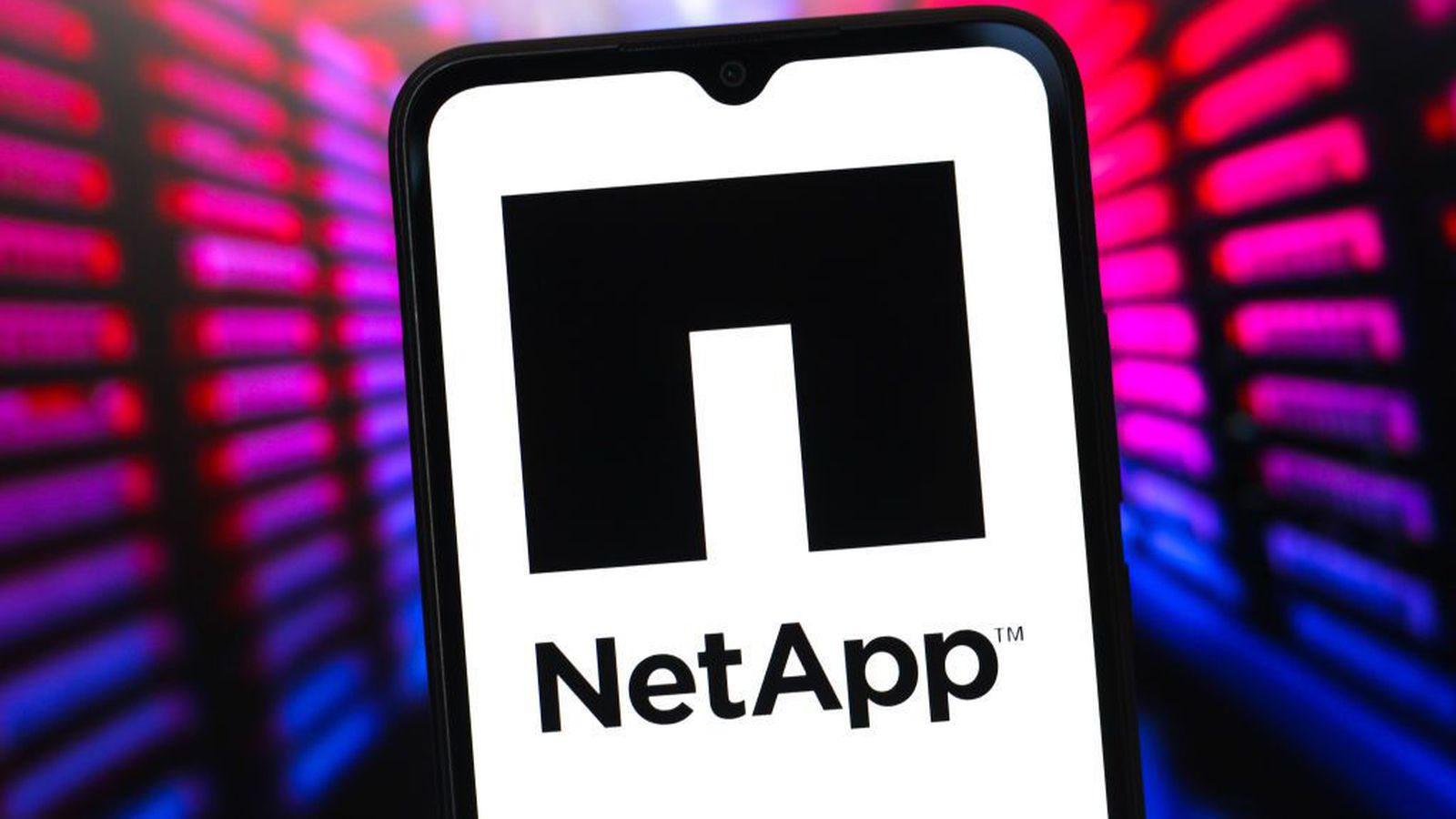 Svara ekki spurningum um mögu­legar upp­sagnir hjá NetApp