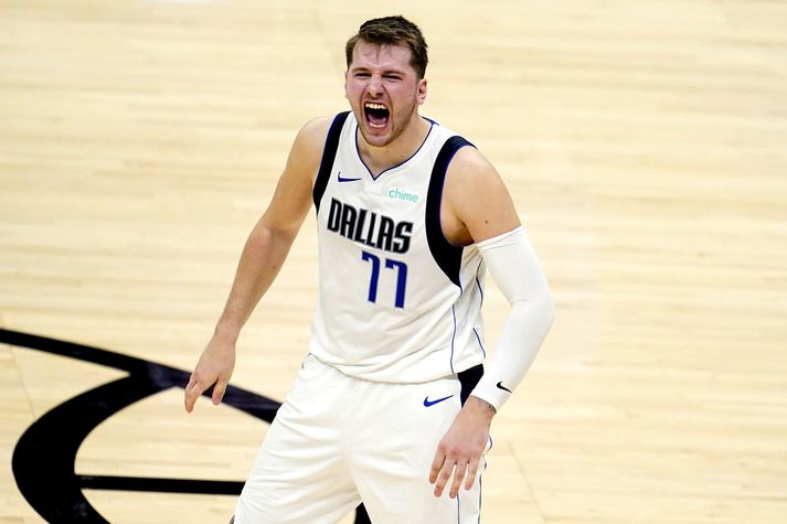 Luka Doncic hefur verið geggjaður í fyrstu tveimur leikjunum á móti Los Angeles Clippers sem Dallas Mavericks hefur unnið báða á útivelli.