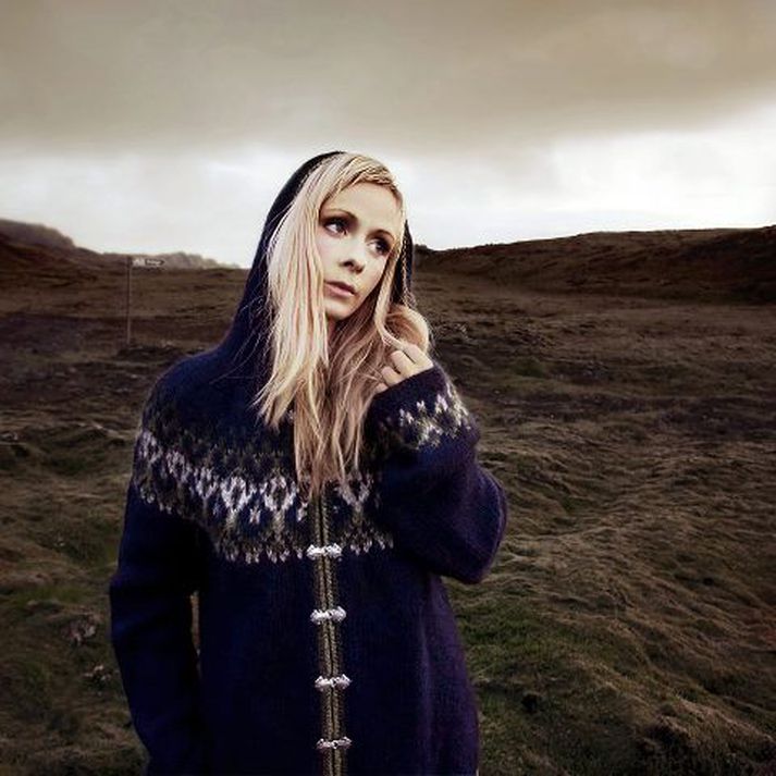 Rebekka notar vefsíðu Flickr til að auglýsa peysur sem hún prjónar og sendir um allan heim. Mynd/Rebekka